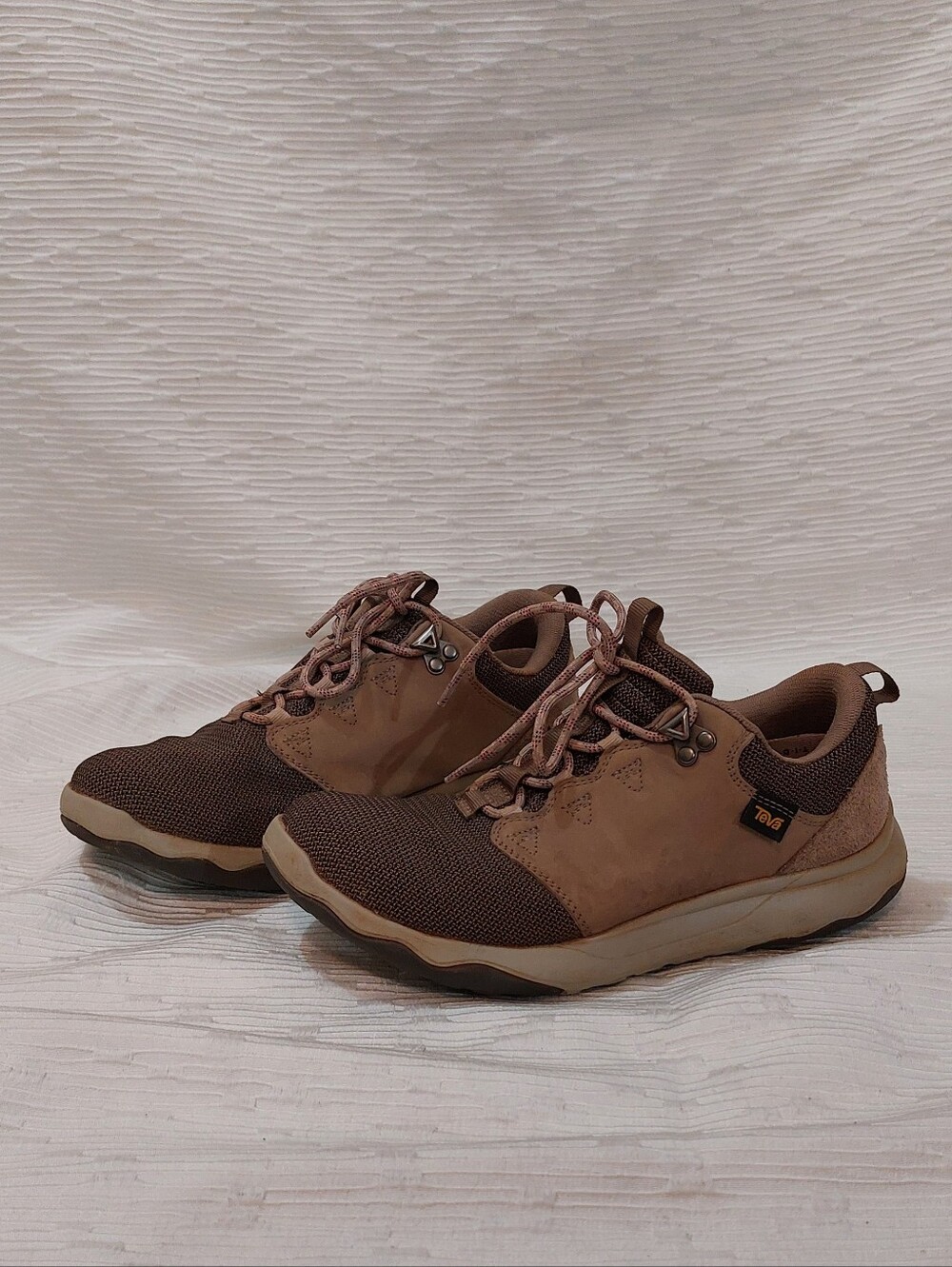 Teva Brown Lightweight Sneakers Size 8